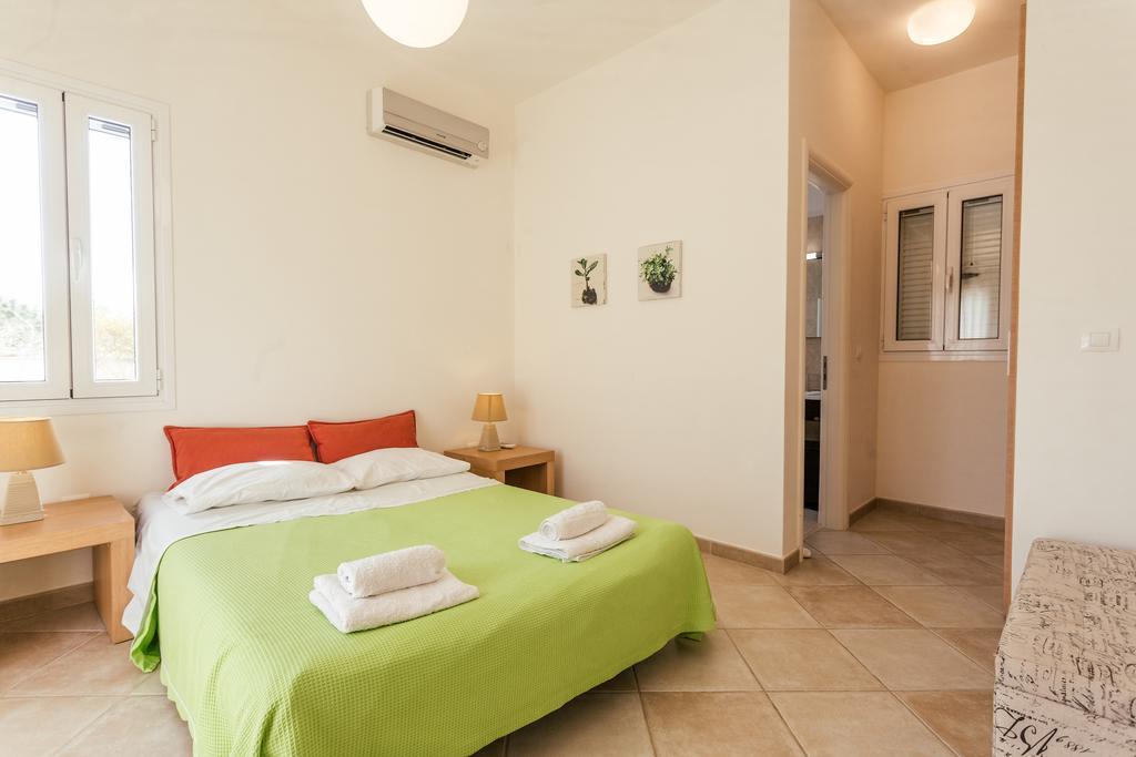 Dream Summer Villa Porto Heli Esterno foto